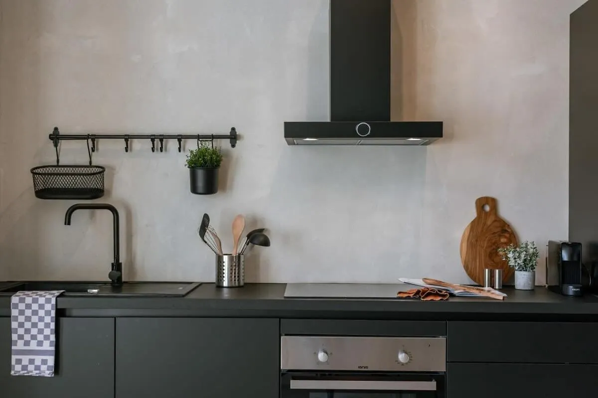 Huswell - Industrial Apartment With Terrace In 안트베르펜
